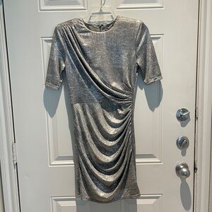 Alice + Olivia Silver Metallic Delora Ruched Mini Dress Size 6 NEW Formal Body
